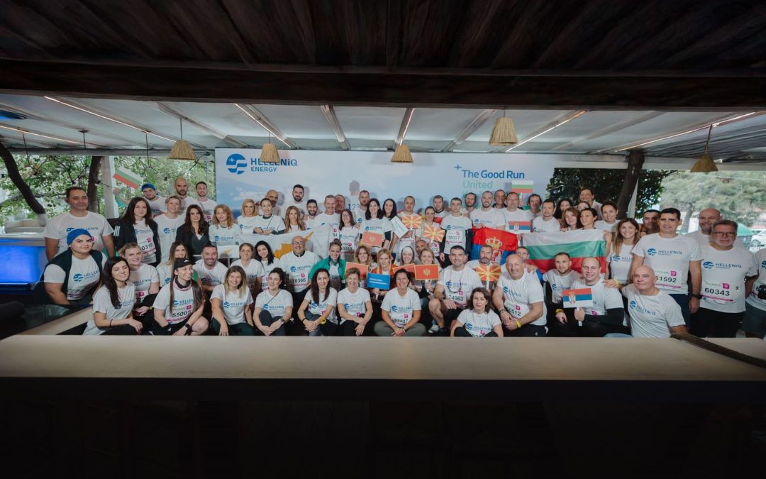 Περισσότεροι από 350 εθελοντές της HELLENiQ ENERGY έτρεξαν στον 42ο Αυθεντικό Μαραθώνιο της Αθήνας